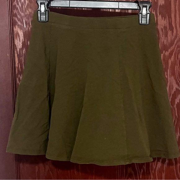 2 Forever 21 Skirts - Picture 5 of 5